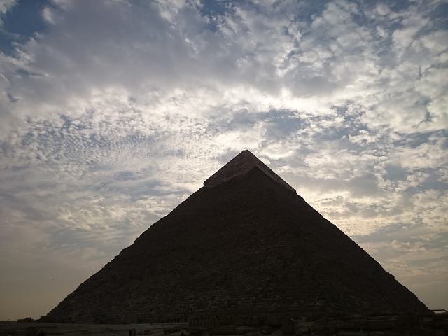 great-pyramid-2059284_640